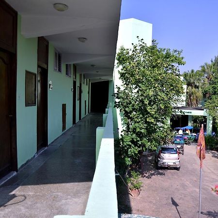 Hotel Bharatpur Ashok Экстерьер фото